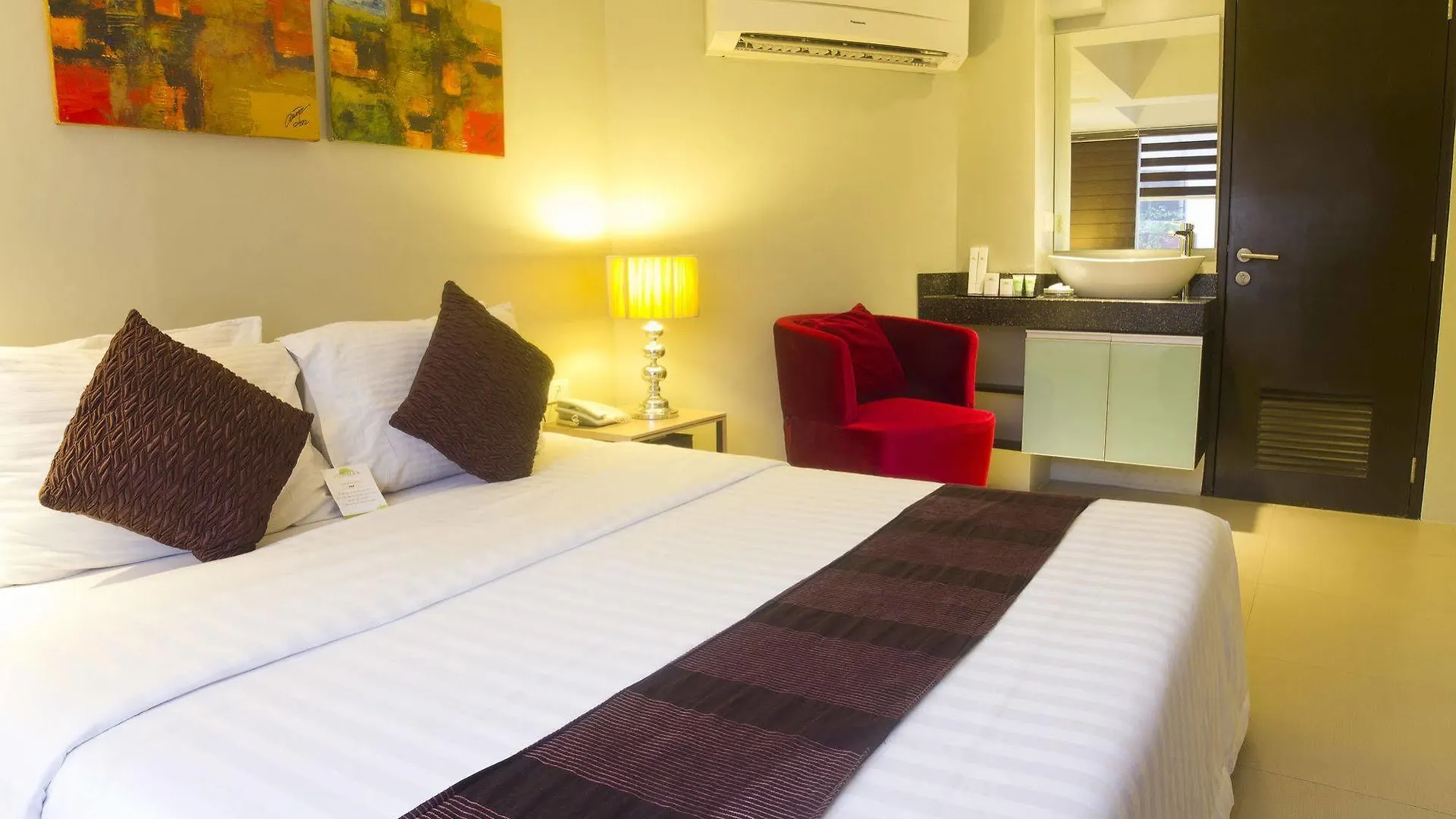 Hotel Palm Rock Residences Makati City